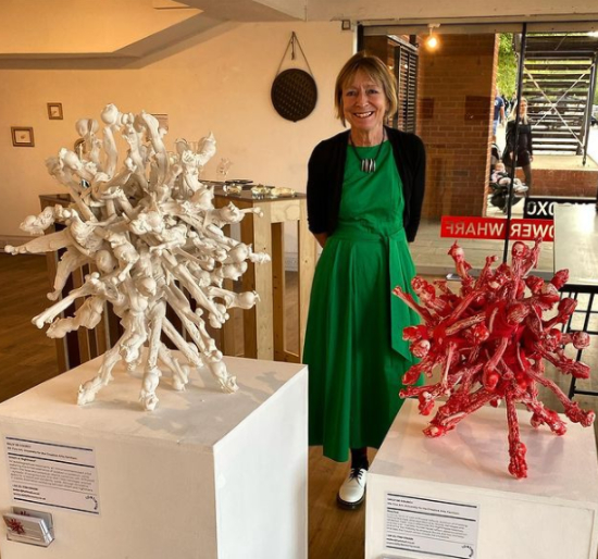 Artist and Sculptor Sally de Courcy exhibiting with @craftcontinuum @oxogallery London
